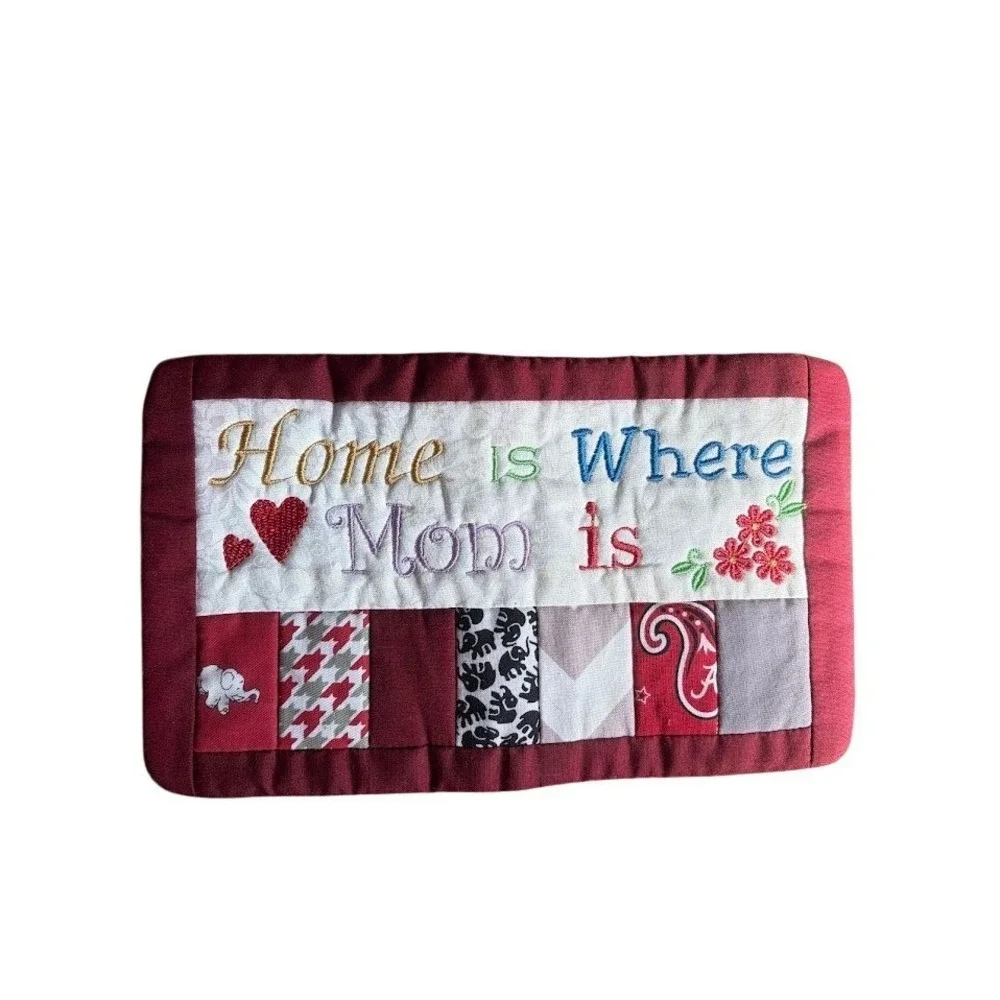 Handmade Home‎ Is Where Mom Is Quilted Wall Hanging Tapestry Patchwork Burgundy